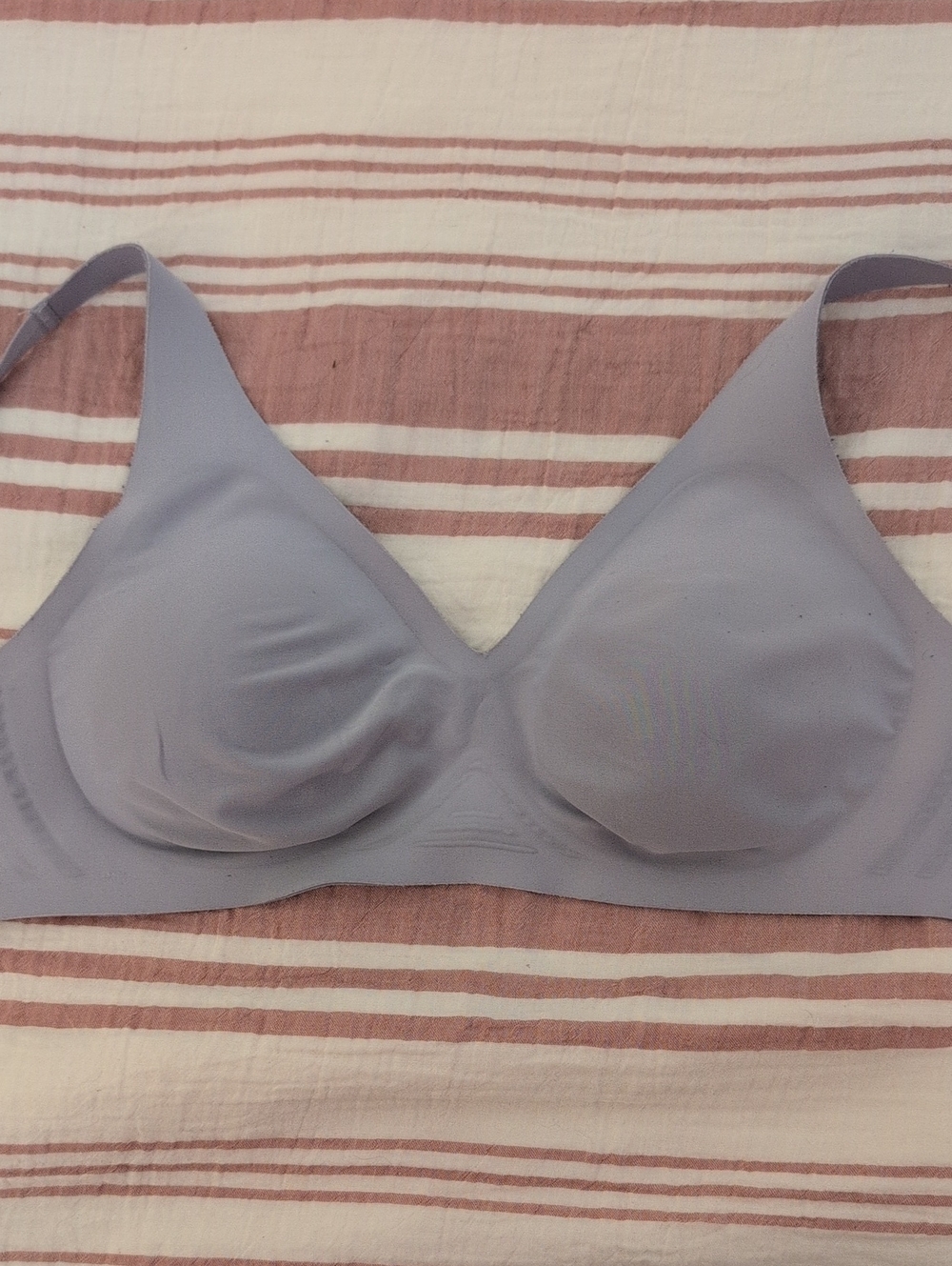 knix revolution v Neck Seamless Wireless Bra in Orchid Purple XS++